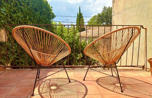 Ullastret Apartment | HOTEL EL FORT DúLLASTRET. Apartment 3: Two bedrooms with terrace.