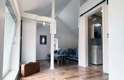 Brottby House | Hotel feeling cottage in the countryside and 30 minutes from central Stockholm