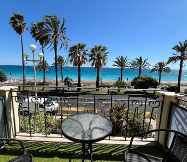 Les Baumettes Hotel | Hotel Flots d'Azur Promenade des Anglais