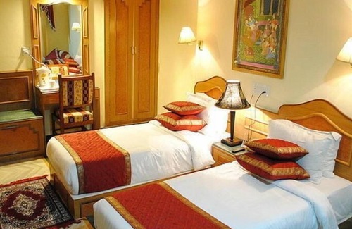 Sindhi Camp Hotel | Hotel Fort Chandragupt Jaipur