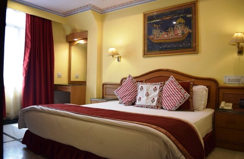 Sindhi Camp Hotel | Hotel Fort Chandragupt Jaipur