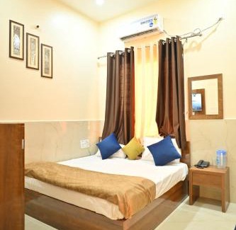 Gwalior Hotel | HOTEL G P S Inn