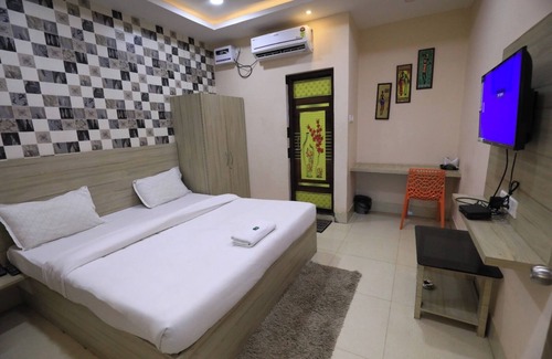 Rasulgarh Hotel | Hotel Garden Tree