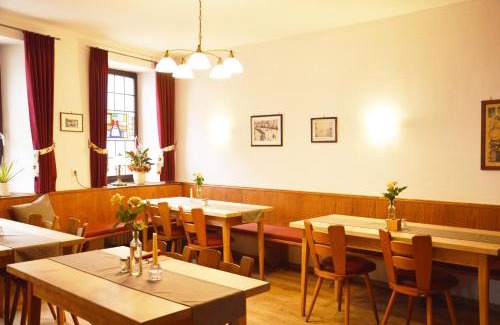 Geiselwind Hotel | Hotel Gasthof Metzgerei Lamm - Benedikt Rückel