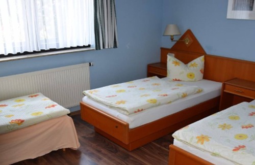 Mahlsdorf Hotel | Hotel Gasthof Zum Ziehbrunnen