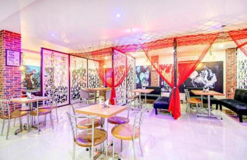 Gomti Nagar Hotel | Hotel Gayatri Palace