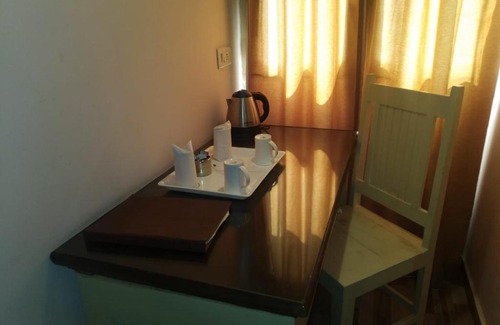 Amer Fort Road Hotel | Hotel Glitz Jaipur