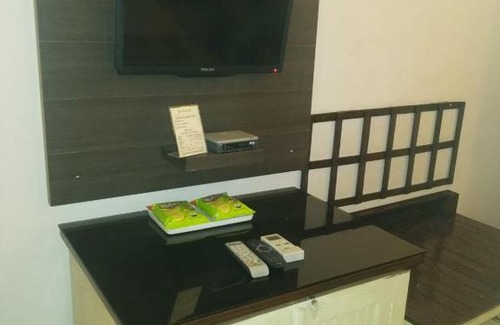 Amer Fort Road Hotel | Hotel Glitz Jaipur