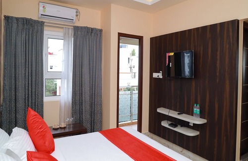 Chikkajala Hotel | Hotel Golden Cherry