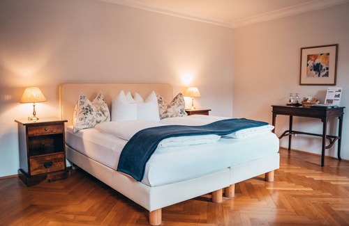Hall In Tirol Hotel | Hotel Goldener Engl