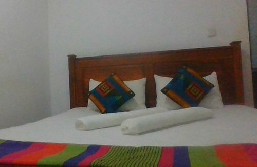 Weerawila Bed & Breakfast | Hotel Grand Halabana