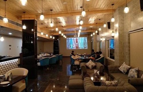 Sitapura Hotel | Hotel Grand Maple