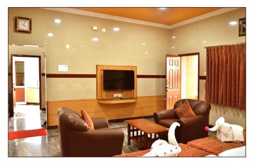 Yercaud Hotel | Hotel GVS Residency