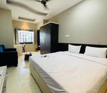 Indore House | Hotel Happiness