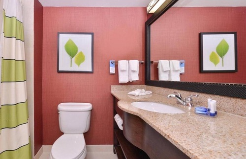 Aurora House | Hotel in Denver area located on premise of Southlands