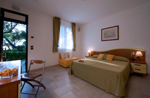 Marina di Castagneto Carducci Hotel | Hotel I Ginepri