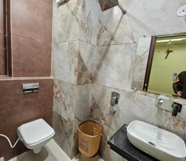 Ludhiana Hotel | Hotel JR INN