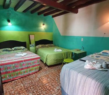 Quetzaltenango Hotel | Hotel Kasa Kamelot Central