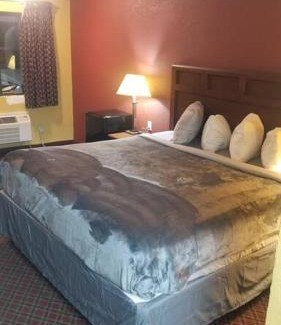 Stillwater Apartment | Hotel King Hotel Room 108 Booking