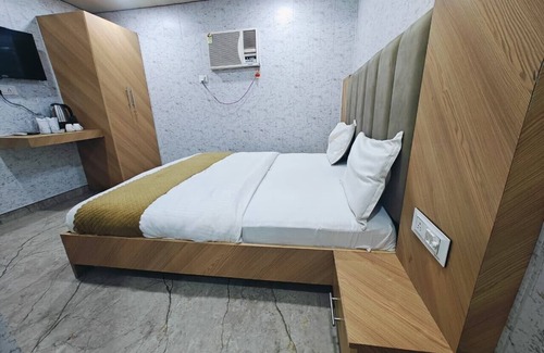 Bareilly Hotel | Hotel Konark INN