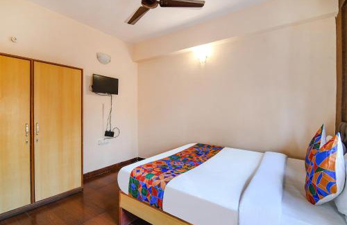 Kalighat Hotel | Hotel Krishna I - Nr Birla Industrial & Tech Museum