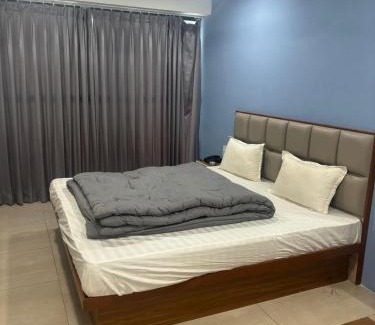 Ahmedabad Hotel | HOTEL KRISHNA INN & EVENt
