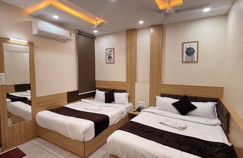 Ujjain Hotel | Hotel Kusum Kunj