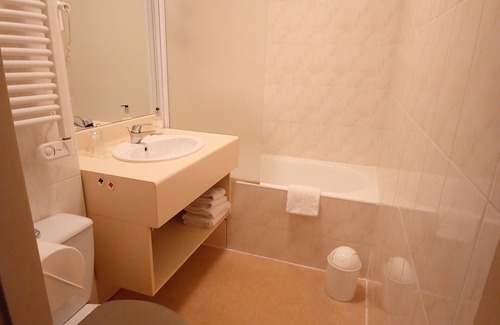 Saint-Gilles-Croix-de-Vie Hotel | Hotel La Sterne