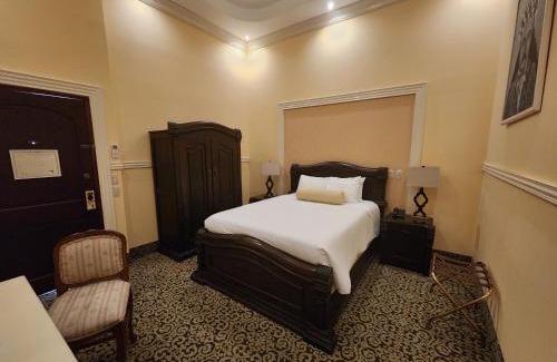 Leon Hotel | Hotel la Perla Leon