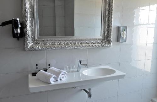 Jean-Medecin Hotel | Hotel La Villa Nice Victor Hugo