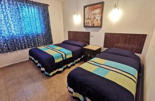 Centro Hotel | Hotel Las Dalias Inn