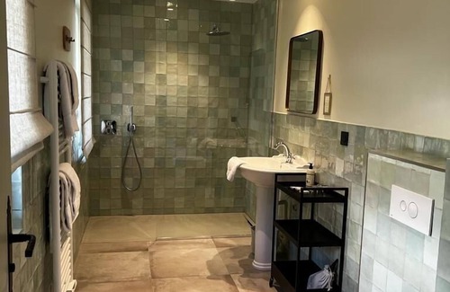 Talloires-Montmin Hotel | Hotel Le Mouton Bleu