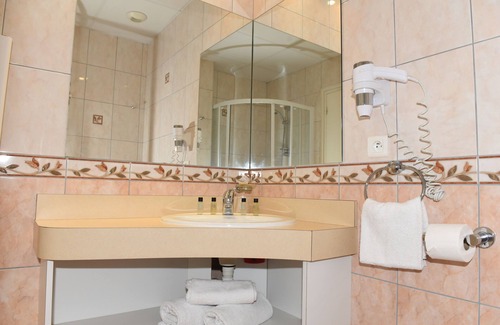 Bagnoles-de-l'Orne Hotel | Hotel Le Normandie Spa