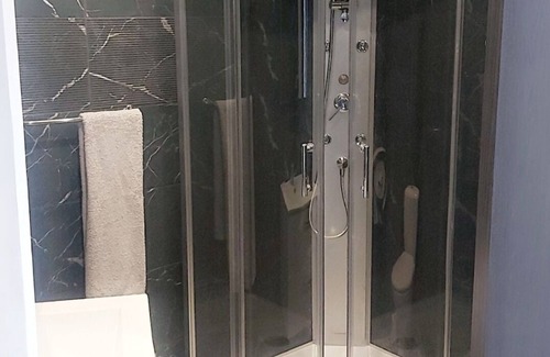 Fleury-les-Aubrais Hotel | HOTEL LE PALACE