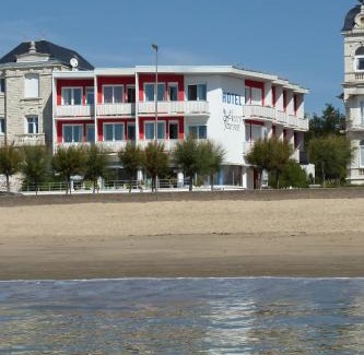 Royan Hotel | Hotel Le Trident Thyrsé
