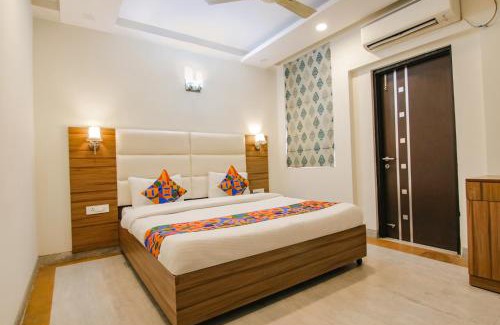 DLF Phase 3 Hotel | Hotel Leaf 9 INN, Cyber City near Ambience Mall