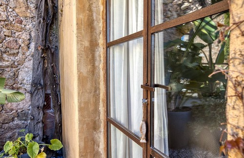 Viladamat Apartment | Hotel 'Les Hamaques - Magnolia' with Shared Pool, Wi-Fi and Air Conditioning