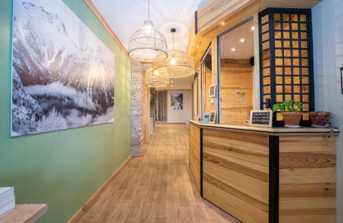 Les Deux Alpes Hotel | Hotel Les Lutins