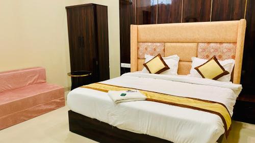 Rau Hotel | Hotel LN PRIDE
