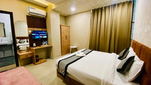 Rau Hotel | Hotel LN PRIDE