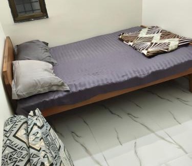 Parli Vaijnath Hotel | Hotel Madhav bhakta nivas