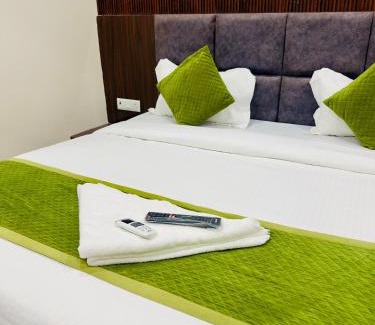 Khattalwada Hotel | Hotel Madhav inn