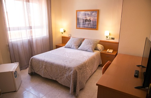 Santiago de la Ribera Hotel | Hotel Madrid