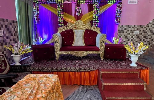 Tehri Hotel | Hotel Maheshswari and Banquet Hall
