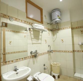 Amritsar Hotel | Hotel Malhotra inn 50 Meter from Golden Temple