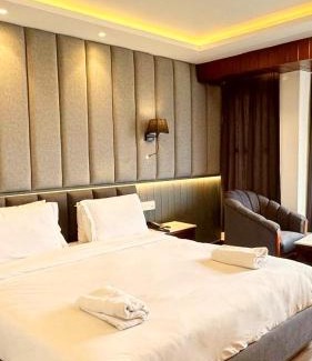 Pahalgam Hotel | Hotel Mount View NX