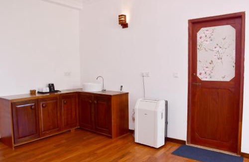 Aluthgama Hotel | Hotel Nadee