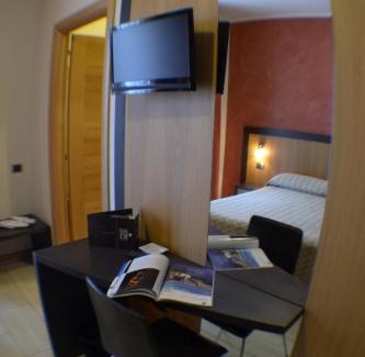 Cutrofiano Hotel | Hotel Naitendì