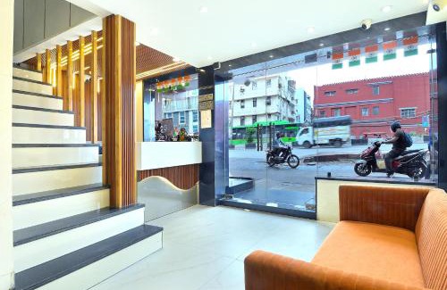 Paharganj House | Hotel Nav Durga "2 Walking from New Delhi Railway Station"