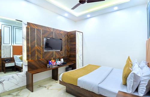 Paharganj House | Hotel Nav Durga "2 Walking from New Delhi Railway Station"